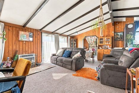 Photo of property in 33 Tongariro Street, Castlecliff, Whanganui, 4501