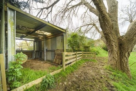 Photo of property in 274 Turitea Road, Turitea, Palmerston North, 4472