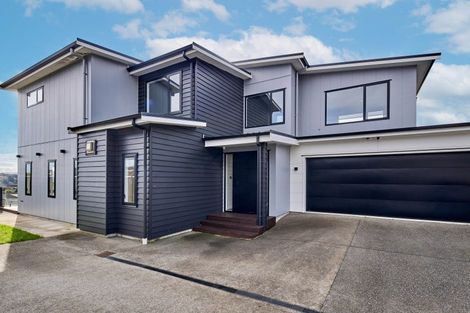 Photo of property in 15 Yorkshire Close, Whitby, Porirua, 5024