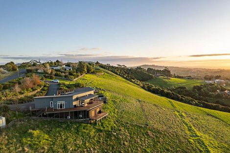 Photo of property in 25 Medhurst Road, Bombay, 2675