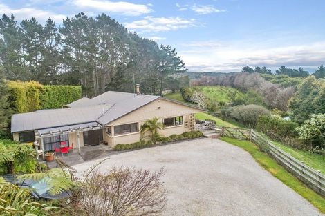 Photo of property in 95 Cherrington Road, Clevedon, Papakura, 2582