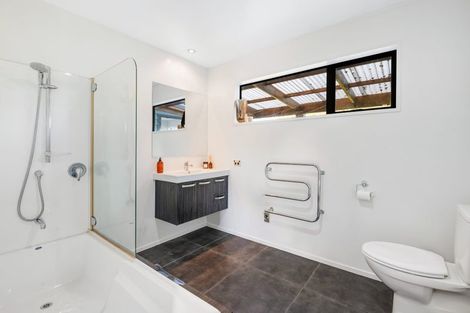 Photo of property in 499 Shelly Beach Road, South Head, Helensville, 0874