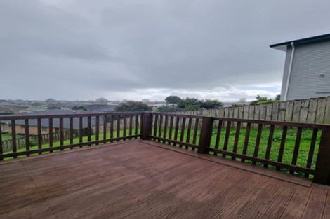 Photo of property in 177 Keri Vista Rise, Papakura, 2110