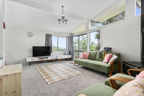 Photo of property in 14 Sari Place, Massey, Auckland, 0614