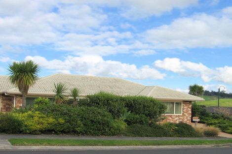 Photo of property in 29 Kath Hopper Drive, Orewa, 0931