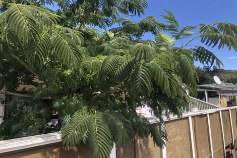 Photo of property in 2/1 Angle Street, Picton, 7220