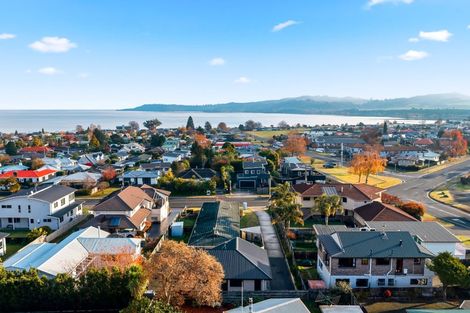 Photo of property in 4c Mere Road, Taupo, 3330