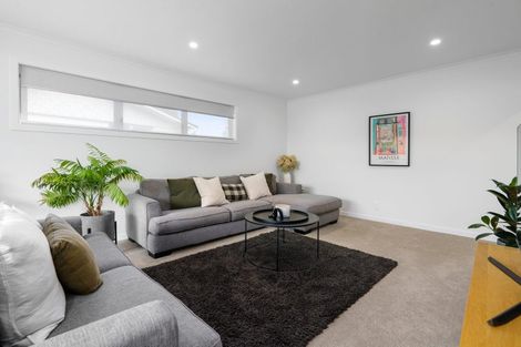 Photo of property in 8 Woodstock Crescent, Leamington, Cambridge, 3432