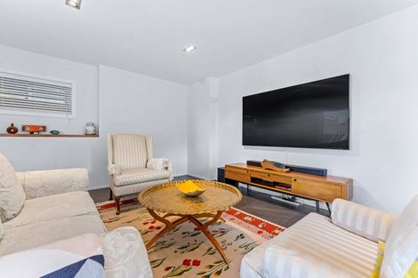 Photo of property in 14 Waimana Avenue, Northcote Point, Auckland, 0627