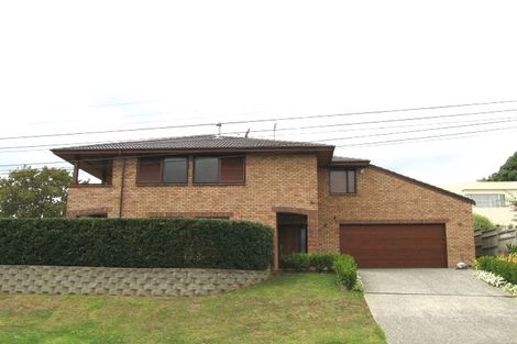 Photo of property in 80 Selwyn Crescent, Forrest Hill, Auckland, 0620