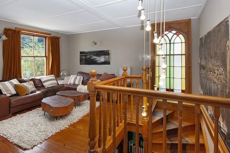 Photo of property in 18 Saint Davids Street, Lyttelton, 8082