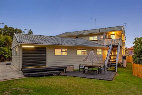 Photo of property in 3 Laingrange Place, Laingholm, Auckland, 0604