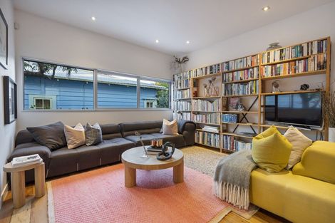 Photo of property in 30 Edgars Road, Westmere, Auckland, 1022