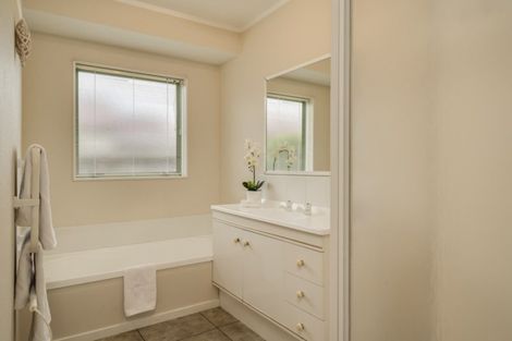 Photo of property in 111 Blake Boulevard, Papamoa Beach, Papamoa, 3118