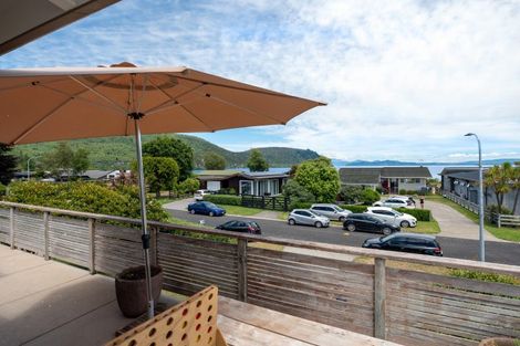 Photo of property in 11 Nisbet Terrace, Kinloch, Taupo, 3377
