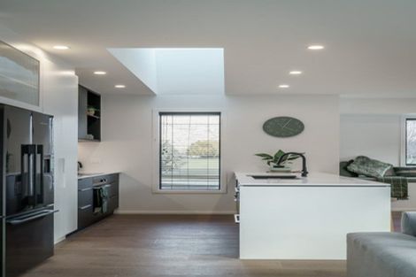 Photo of property in 1 Kamana Rise, Wanaka, 9382