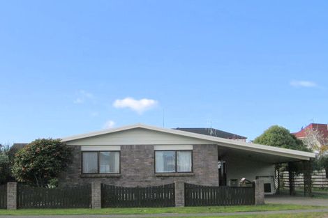 Photo of property in 15 Topaz Drive, Papamoa Beach, Papamoa, 3118