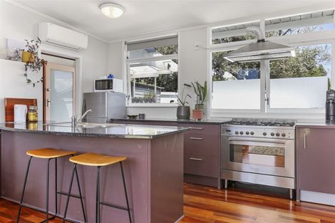 Photo of property in 4/13 Napoleon Avenue, Milford, Auckland, 0620