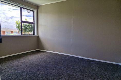 Photo of property in 2/117 Frankley Road, Frankleigh Park, New Plymouth, 4310