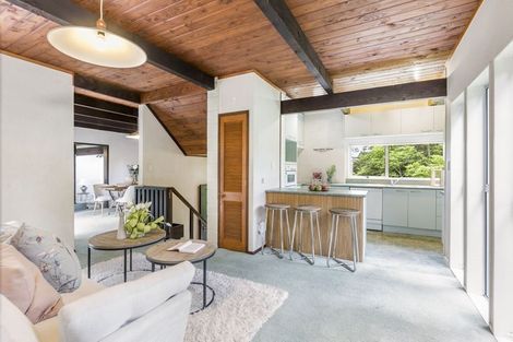 Photo of property in 72 Park Hill Road, Birkenhead, Auckland, 0626