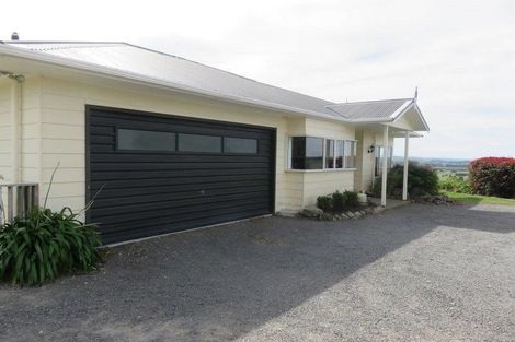 Photo of property in 69 Pirau Road, Fernhill, Napier, 4183