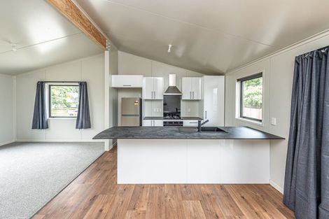 Photo of property in 19 Karewa Street, Castlecliff, Wanganui, 4501