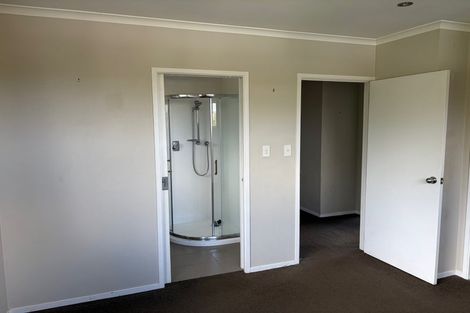 Photo of property in 224 Glamorgan Drive, Northcross, Auckland, 0630