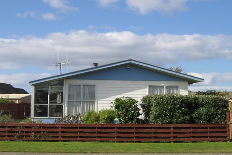 Photo of property in 36 Eversham Road, Mount Maunganui, 3116