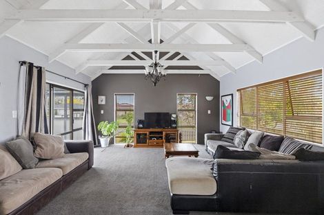 Photo of property in 12 Riverside Drive, Waiuku, 2123