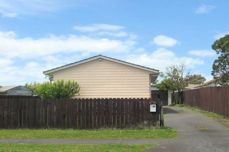 Photo of property in 108 Finlayson Avenue, Clendon Park, Auckland, 2103