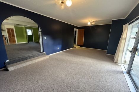Photo of property in 49 Postgate Drive, Whitby, Porirua, 5024