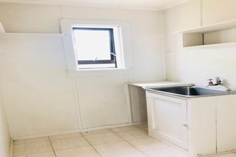 Photo of property in 18 Lupton Road, Manurewa, Auckland, 2102