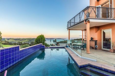 Photo of property in 220 Whitmore Road, Tawharanui Peninsula, Warkworth, 0986