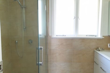 Photo of property in 28 Quebec Road, Milford, Auckland, 0620