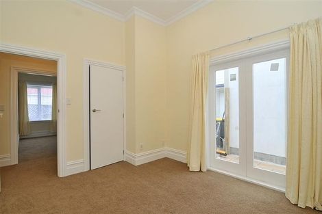 Photo of property in 8 Te Wharepouri Street, Berhampore, Wellington, 6023