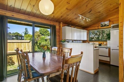 Photo of property in 6 Parata Street, Two Mile Bay, Taupo, 3330