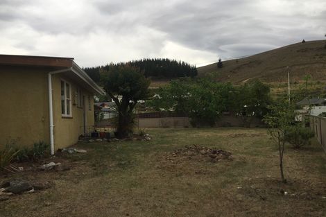 Photo of property in 24 Dunstan Street, Clyde, 9330