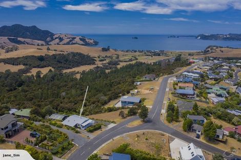 Photo of property in 106 Centennial Drive, Whitianga, 3510