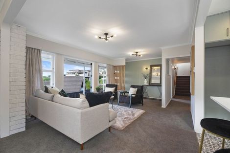 Photo of property in 30 Carey Street, Maeroa, Hamilton, 3200