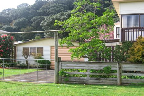 Photo of property in 4 Sarjants Road, Te Puru, Thames, 3575