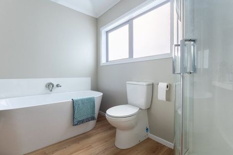 Photo of property in 11 Rotoiti Place, Paraparaumu, 5032