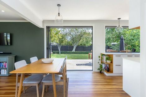 Photo of property in 14 Wood Street, Greytown, 5712