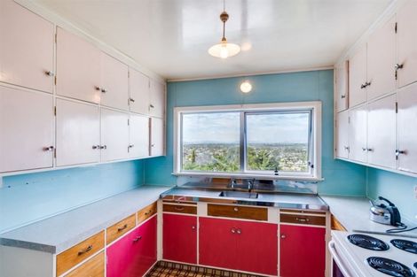 Photo of property in 11 Enfield Road, Hospital Hill, Napier, 4110