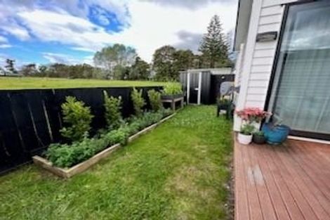 Photo of property in 17 Matakohe Road, Westgate, Auckland, 0814