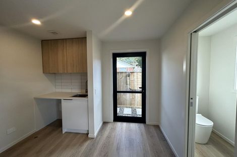 Photo of property in 9/7 Wainuiomata Road, Wainuiomata, Lower Hutt, 5014