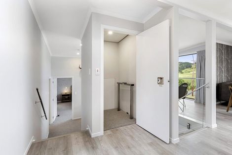 Photo of property in 14 Robertson Street, Raglan, 3225