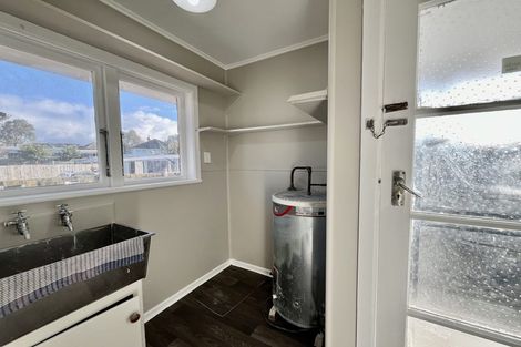 Photo of property in 130 Robertson Road, Mangere East, Auckland, 2024