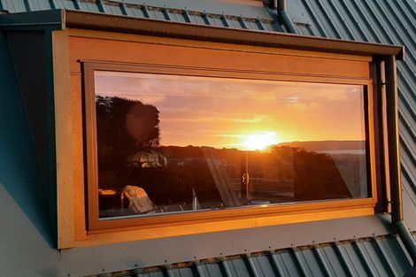 Photo of property in 1 Mapplebeck Street, Titahi Bay, Porirua, 5022