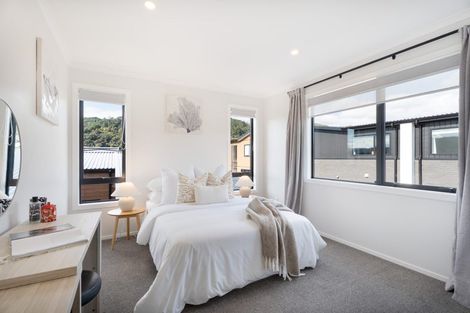 Photo of property in 38 Mawai Hakona Drive, Wallaceville, Upper Hutt, 5018