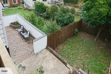 Photo of property in 43 Oxford Street, Lyttelton, 8082